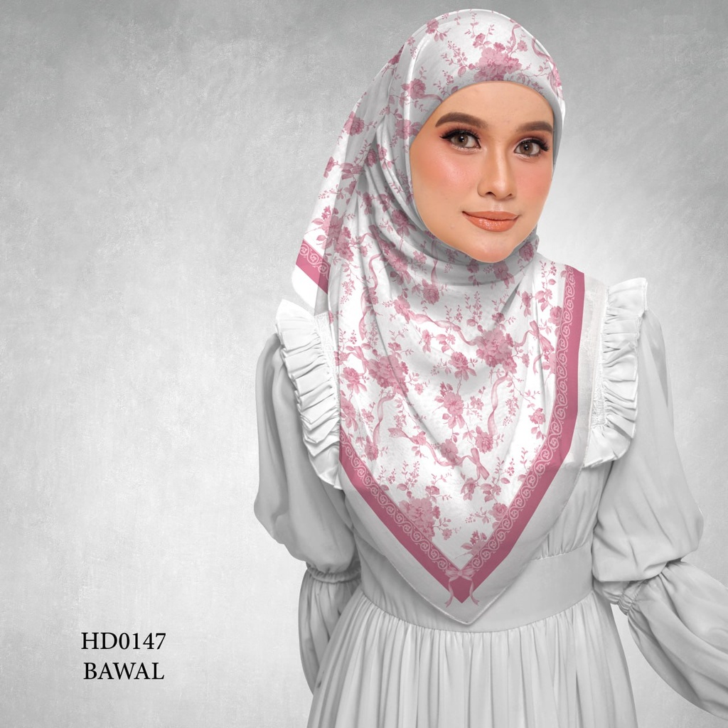 Tudung Bawal (Square Hijab) in HD0147