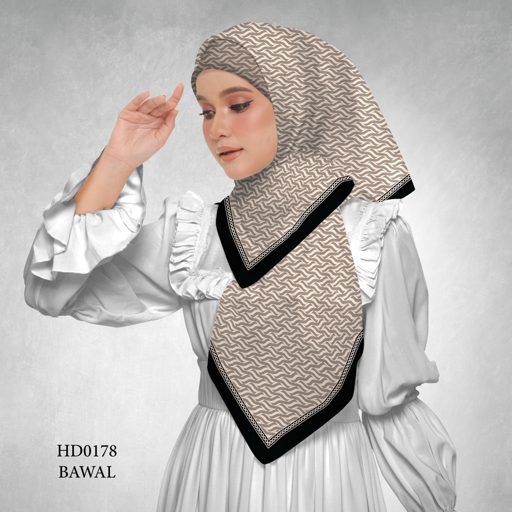 Tudung Bawal (Square Hijab) in HD0178